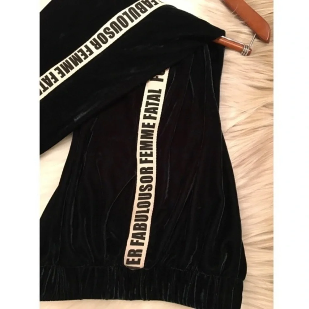 L’ATISTE deep green velvet joggers NWOT